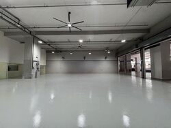 Carros Centre (D25), Factory #630593041